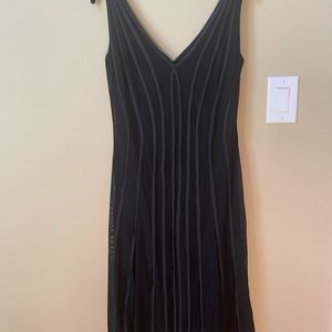 Tadashi Shoji Black Sleeveless Wedding Dress - M